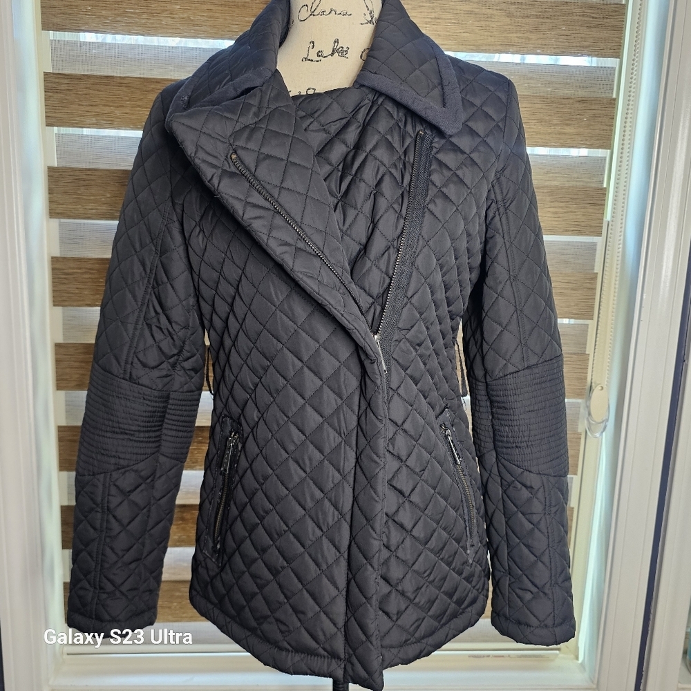 DKNY Women’s Asymmetrical Black Jacket. Size S - Picture 9 of 16